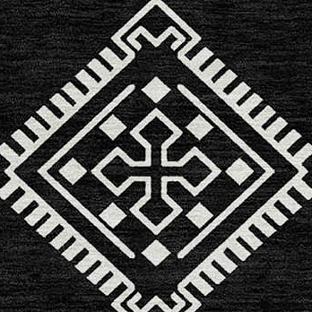 5' X 8' Black And Ivory Southwestern Washable Indoor Outdoor Area Rug-6