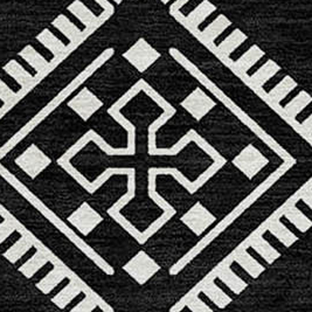 5' X 8' Black And Ivory Southwestern Washable Indoor Outdoor Area Rug-4